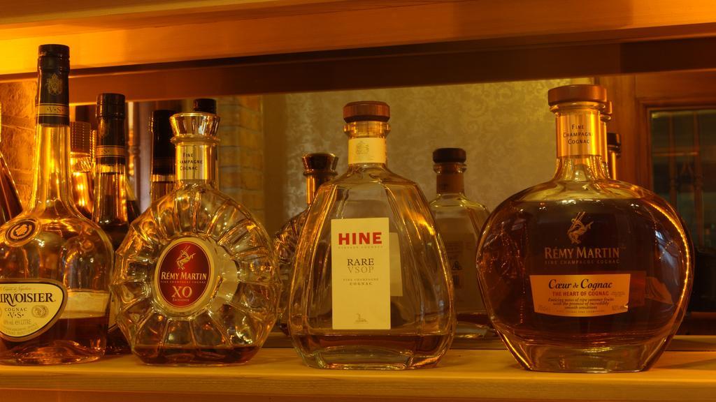 凯姆摩博格酒店 科姆梅尔 外观 照片